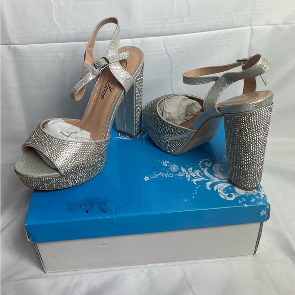 Bella Luna Women's Open Toe Chunky High Heel Rhinestone Glitter Sandals - Picture 2 of 7